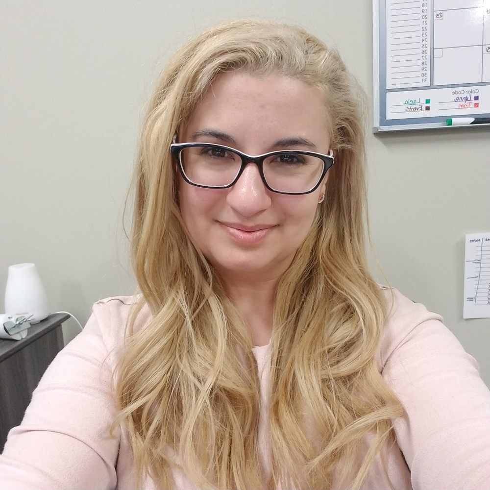 Meet your Posher, Laela